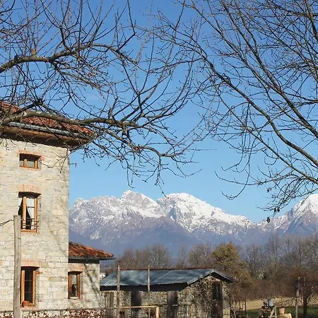 Bed and breakfast 61 -